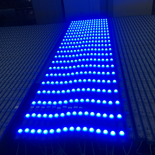 led線條（tiáo）燈